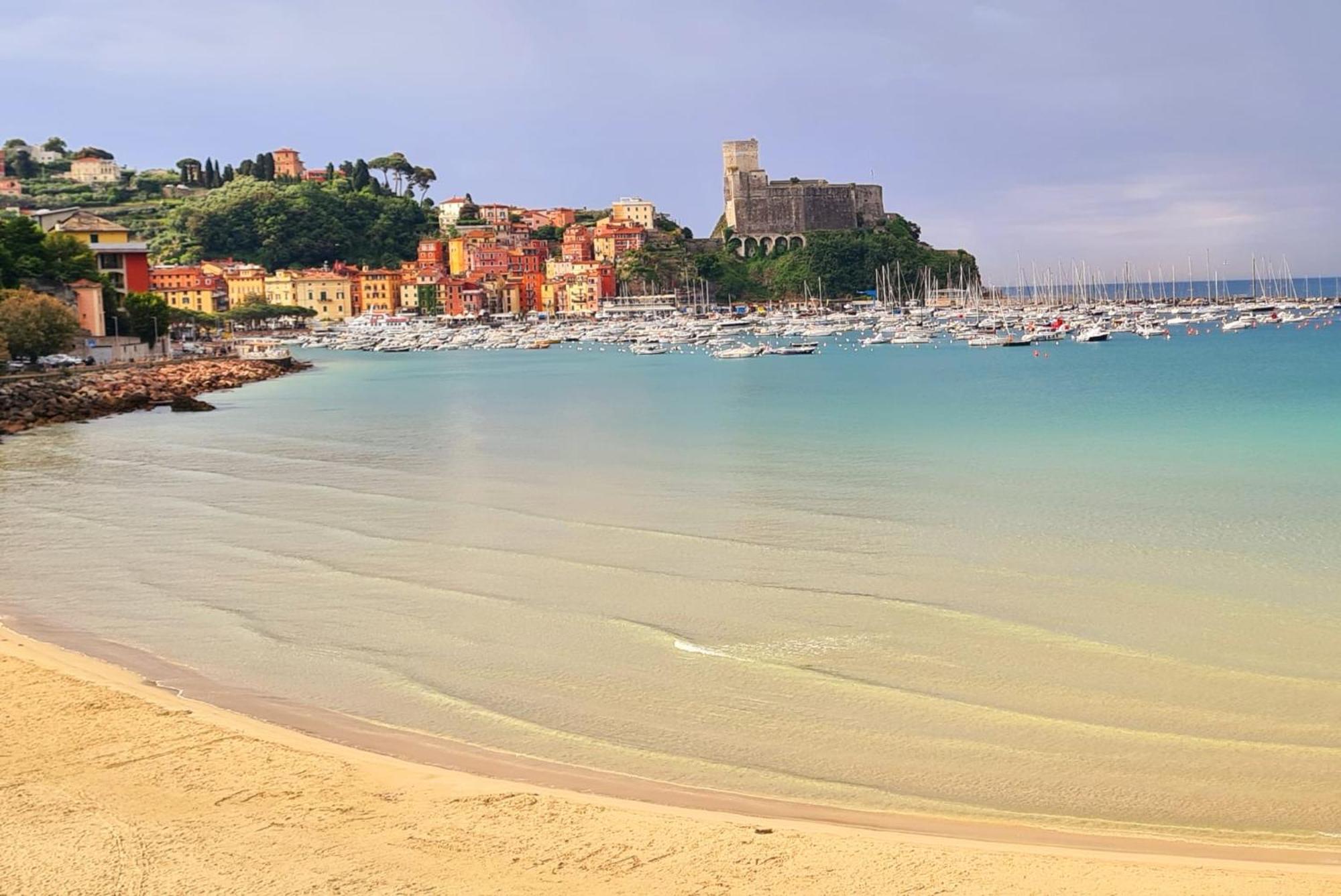 La Casa Del Pittore Anna House Lerici Zimmer foto